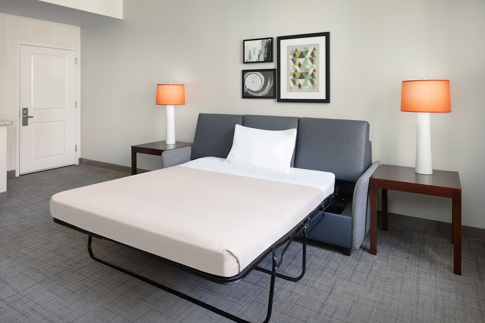 Suite, 1 Bedroom - Photo 3