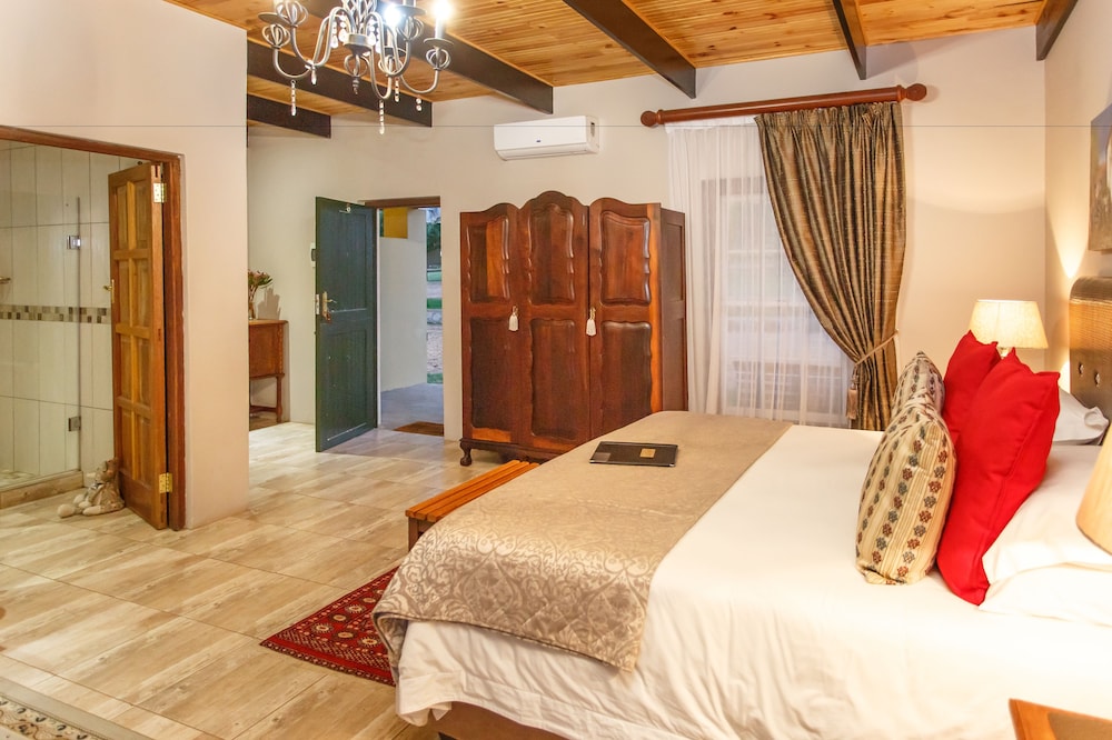 Luxury Suite, 1 Bedroom (Garden) - Photo 3