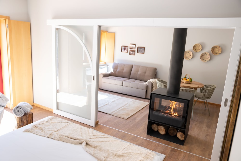 Traditional Suite - Photo 7