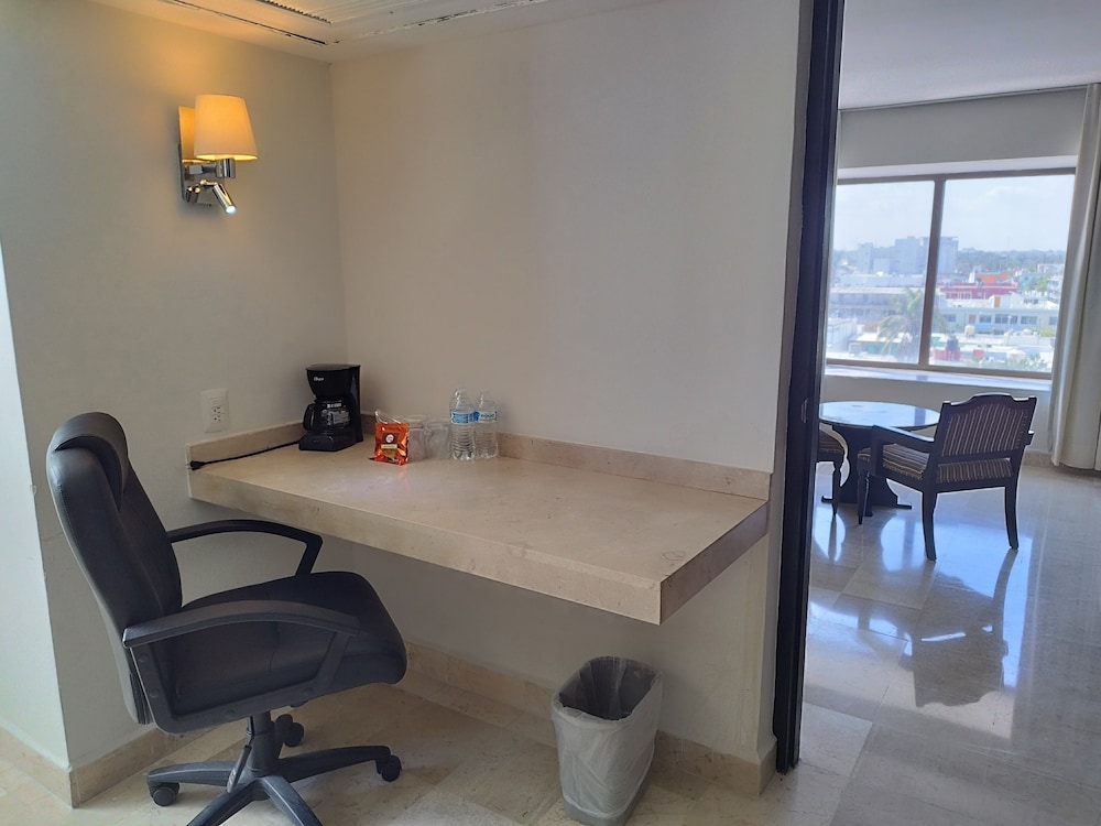 Superior Triple Room - Photo 11