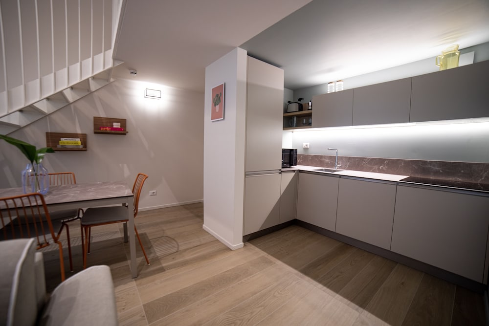 Deluxe Duplex, Terrace - Photo 5