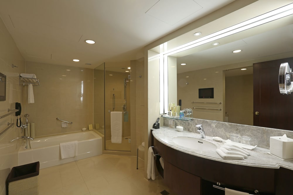 Executive Suite, 1 King Bed - Photo 6