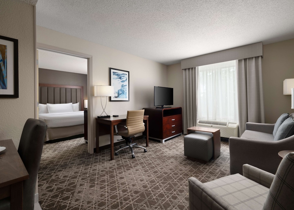King Suite - Photo 2