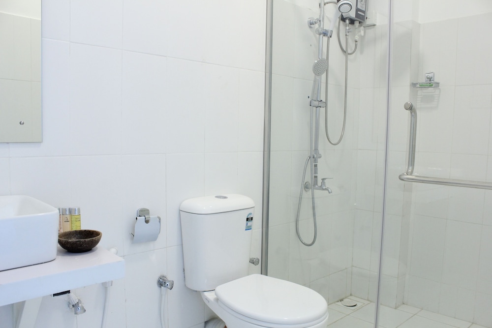 Deluxe Studio Suite photo 2