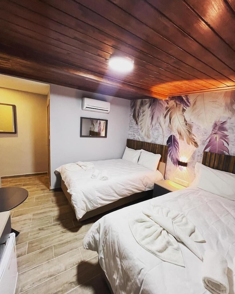 Standard Quadruple Room photo 1