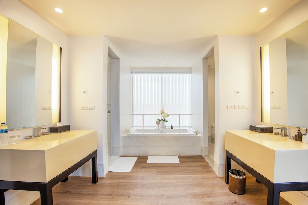 Seaview Sky Villa - Photo 11