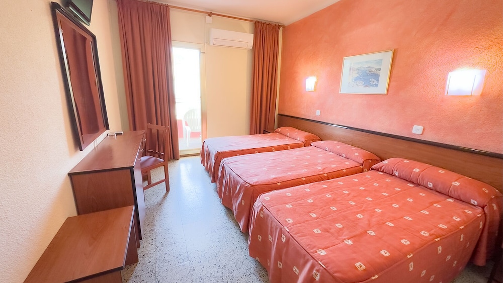 Habitación Triple (2+1)