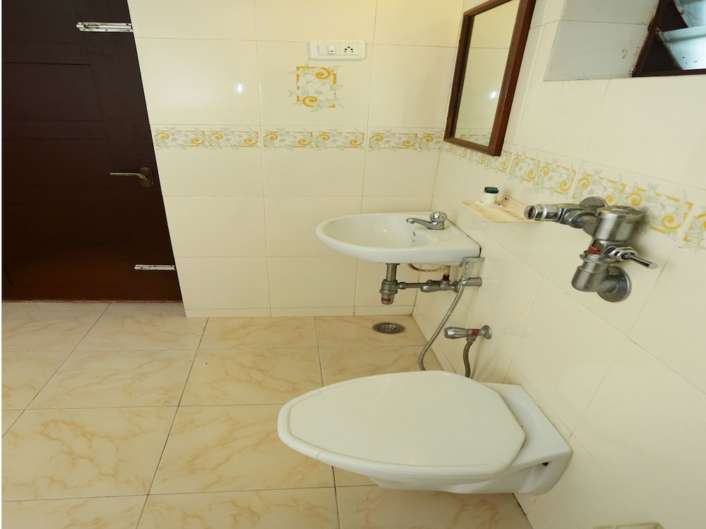 Double Or Twin Room photo 2