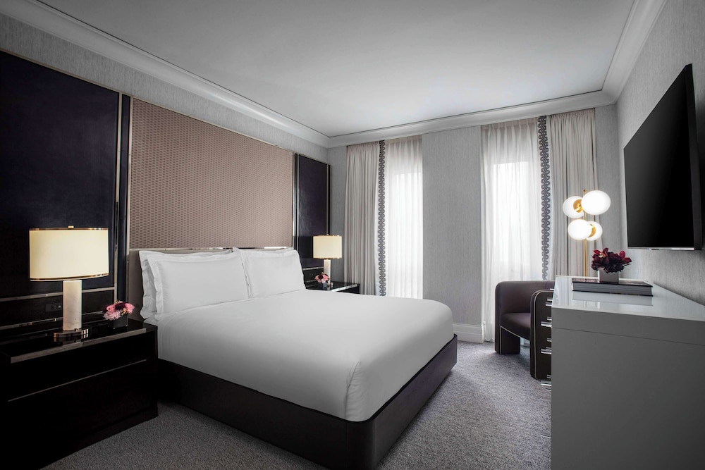 Suite (Astoria Suite)