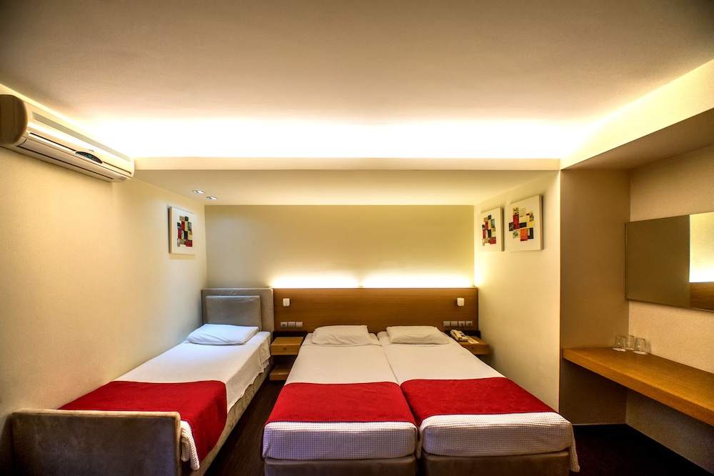 Superior Triple Room - Photo 2