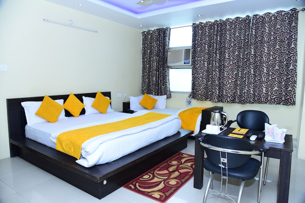 Family Triple Room, Private Bathroom, City View photo 1