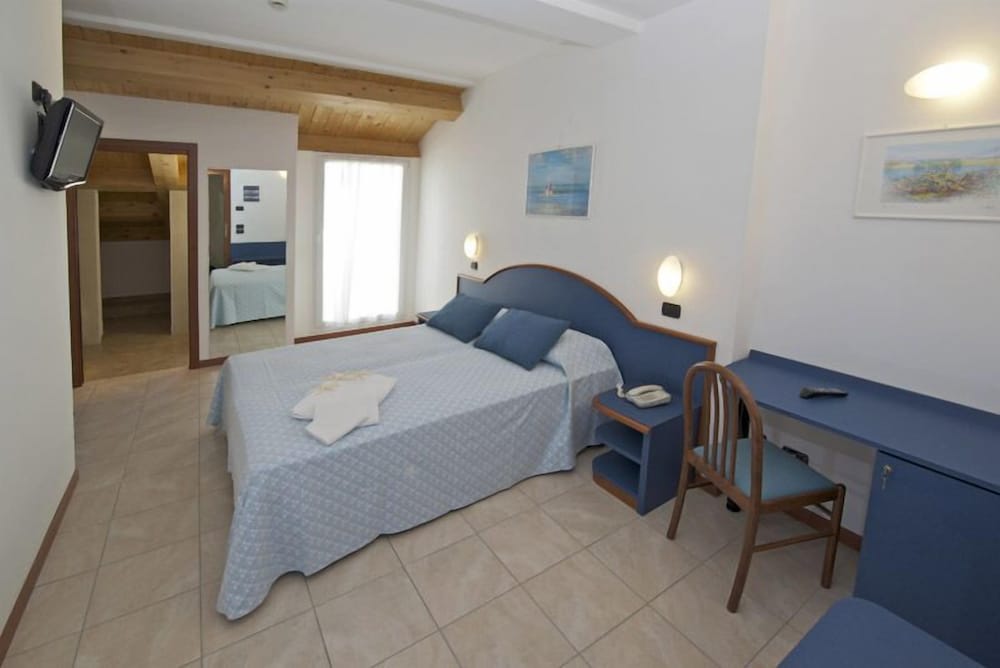 Quadruple Room photo 1