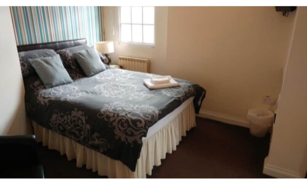 Deluxe Double Room, Ensuite photo 3
