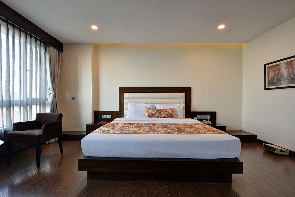 Junior Suite View Room - Photo 2