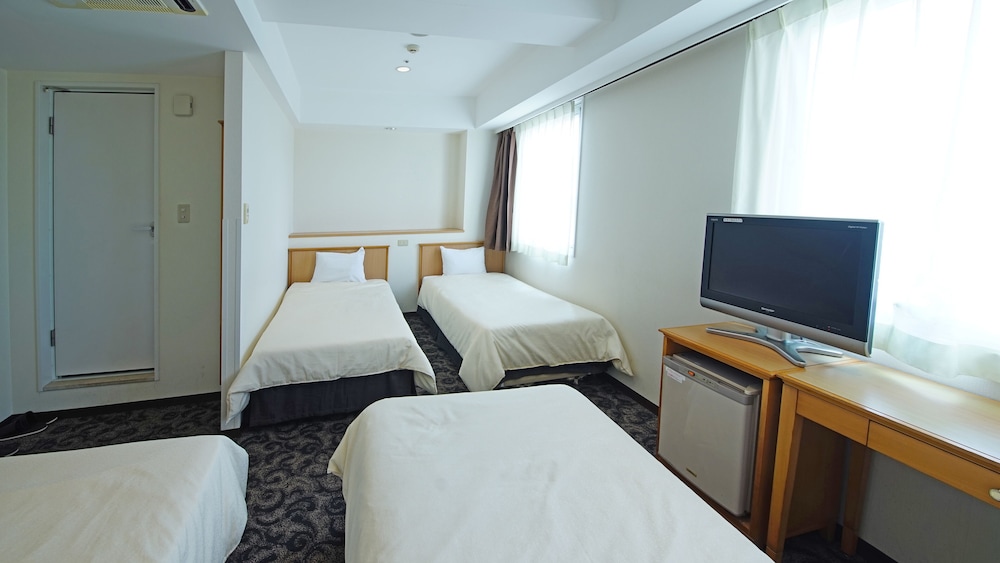 Quadruple Room, Non Smoking - Photo 5
