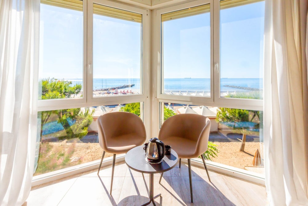 Deluxe Double Room, Sea View - Photo 4