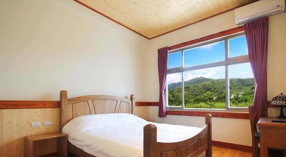 Superior Triple Room, Multiple Beds photo 3