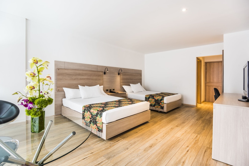 Superior Room, 2 Double Beds - Photo 1