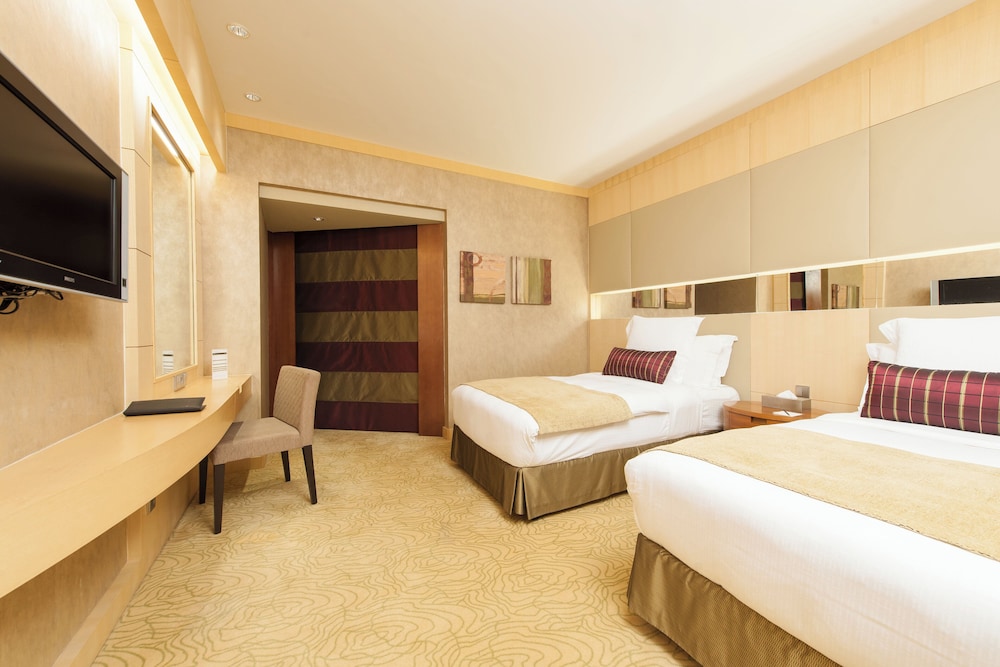 Premium Room, 1 King Bed, Club Lounge Access - Photo 13