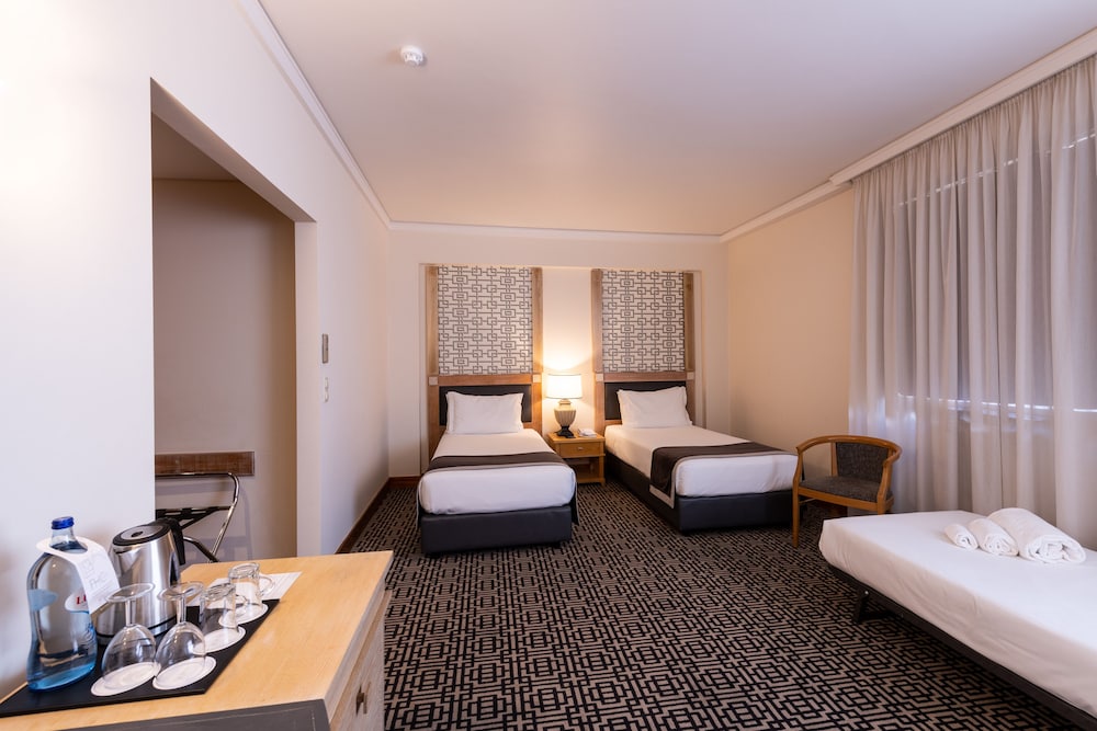 Classic Double or Twin Room (with Extra Bed, 01 Child) - Photo 2