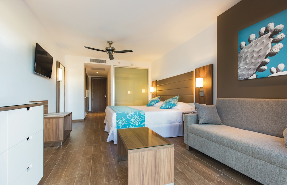Grand Double Room, Balcony photo 3