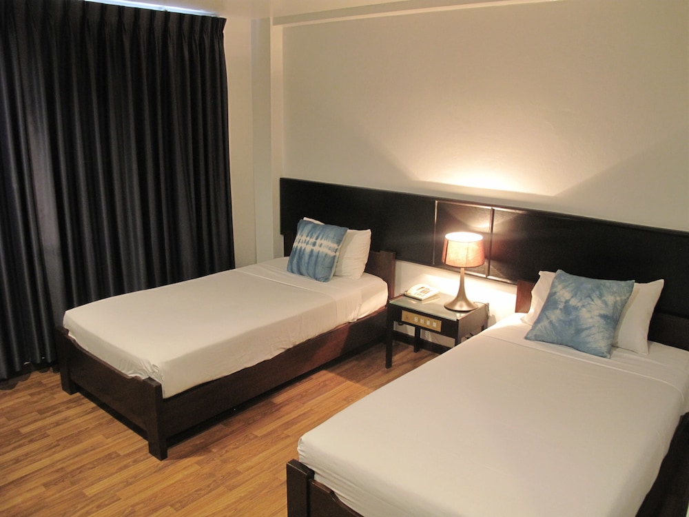 Standard Twin Room photo 2