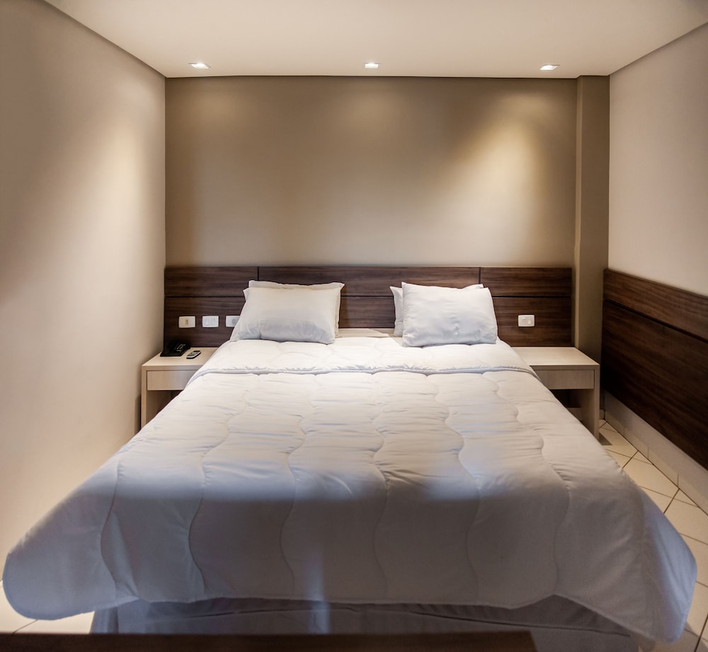 Deluxe Double or Twin Room photo 1