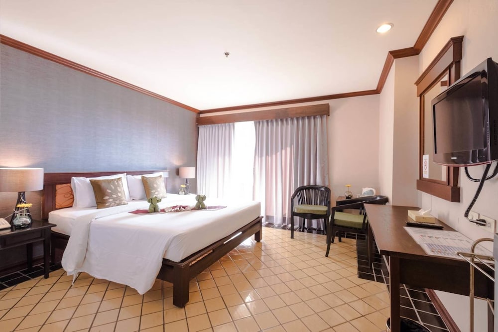 Deluxe Room - Photo 14