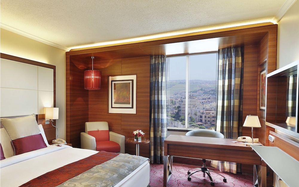 Standard Room, 2 Twin Beds, Smoking (Top Floor) - Photo 10