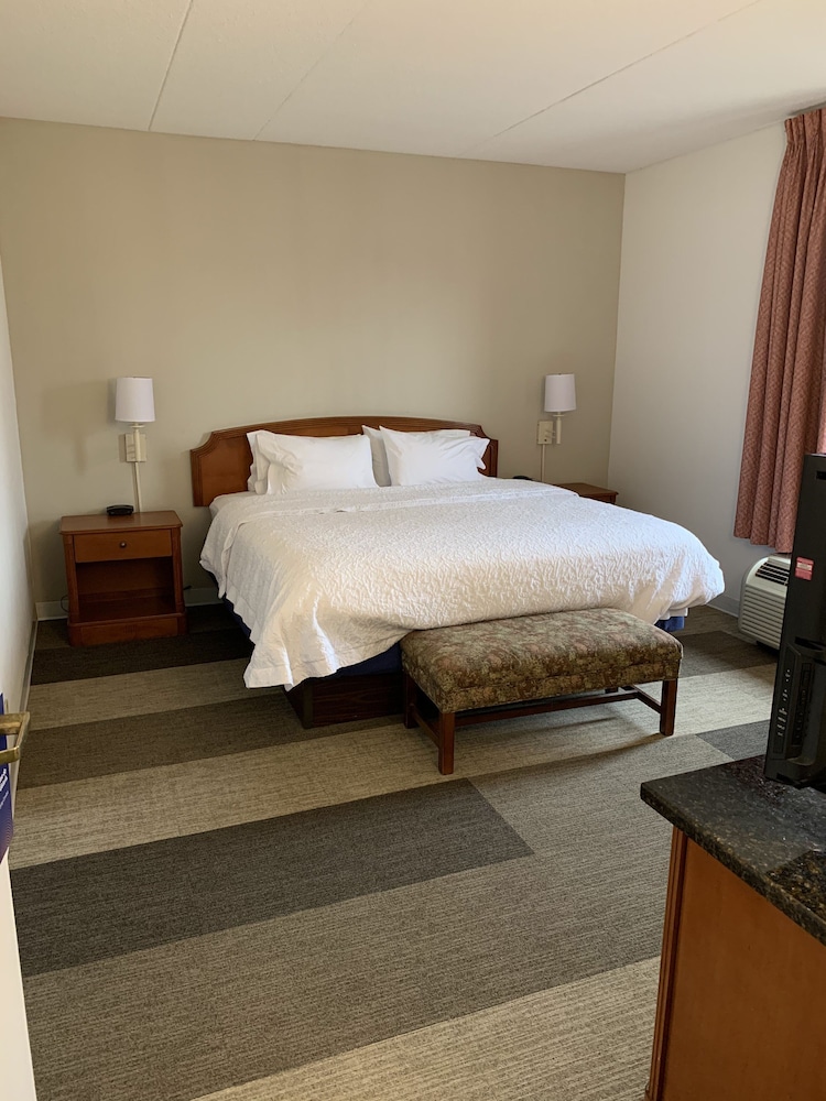 Comfort Inn & Suites Mt. Holly - Westampton, Photo 3