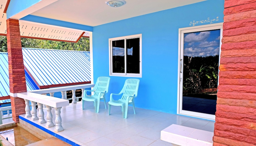 Villa with Mountain View photo 3