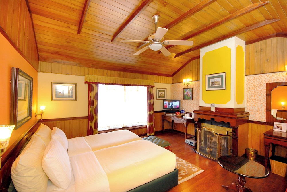 Lloyds Cottages - Photo 1