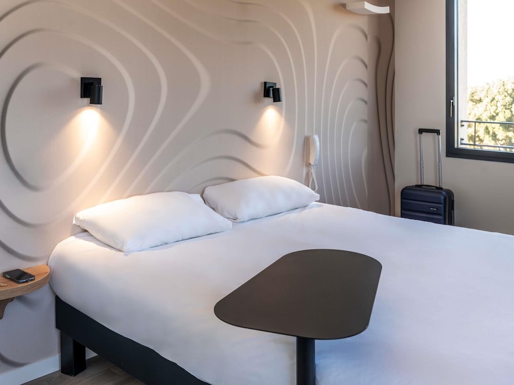 Standard Room, 1 Double Bed - Photo 8