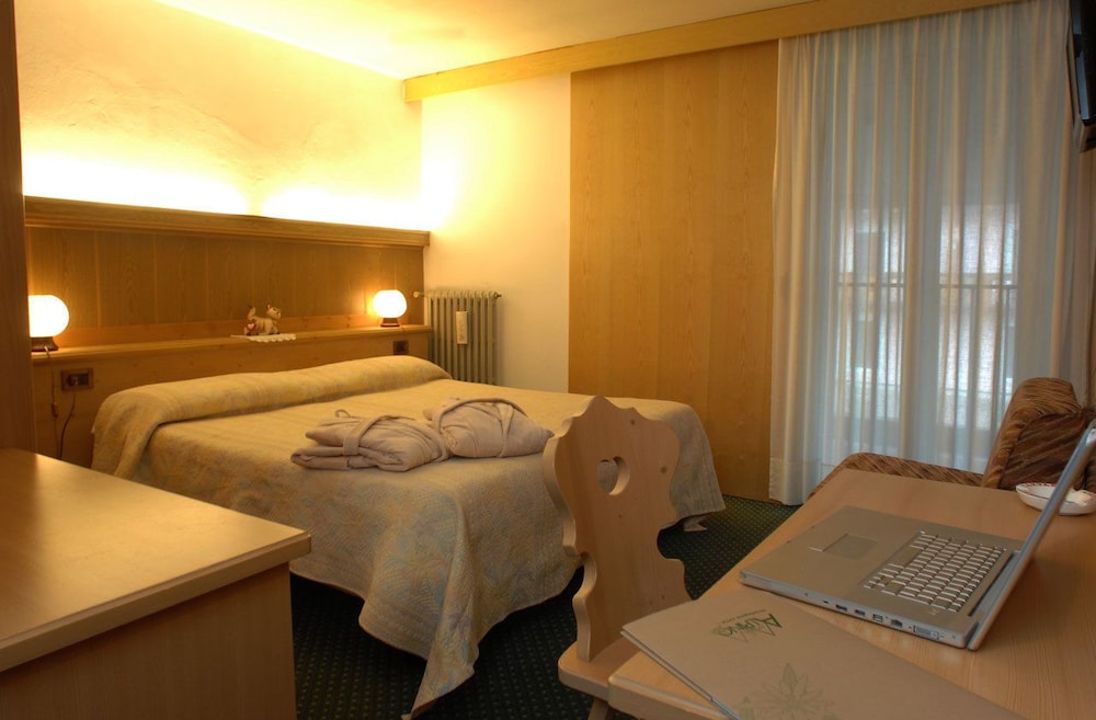 Classic Double Room photo 2