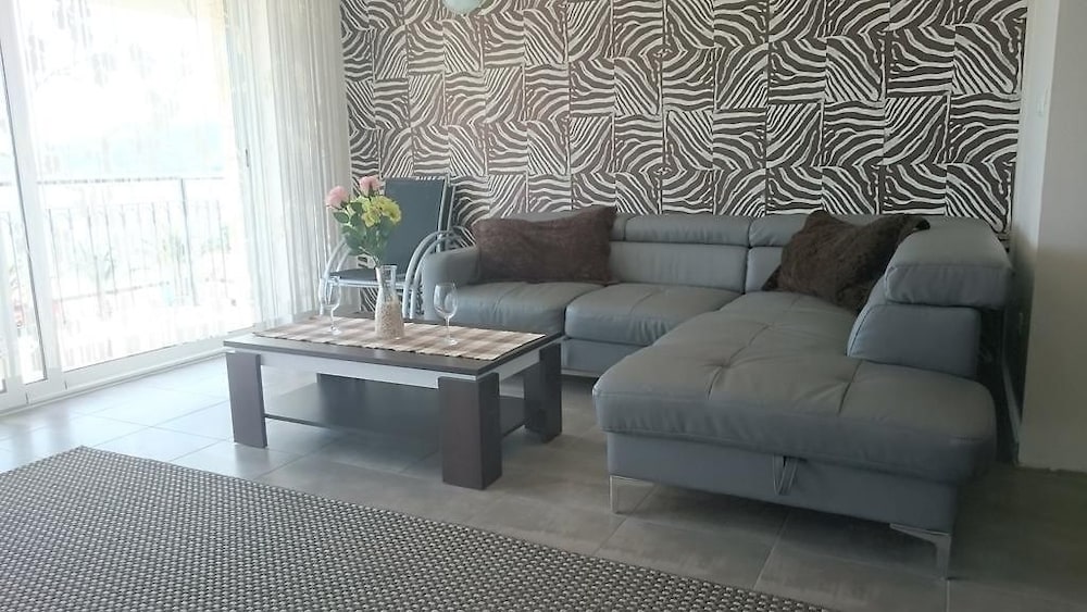 Luxury Penthouse, 2 Bedrooms, Sea View, Executive Level photo 2