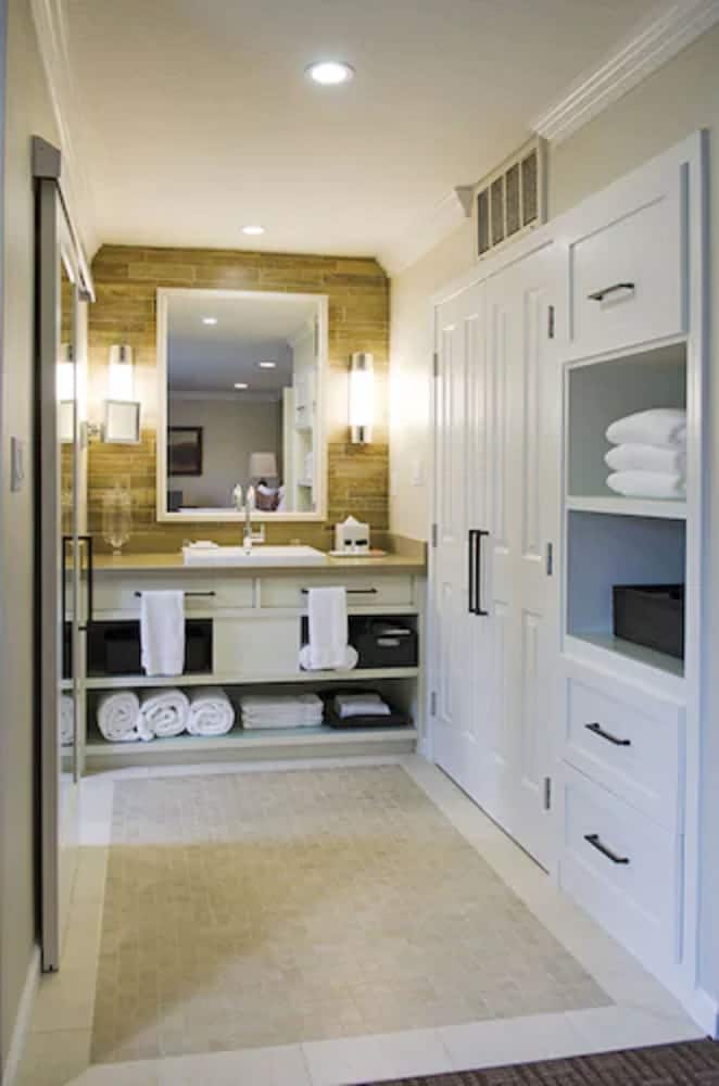Classic Room, 1 Queen Bed (Classic Mansion Queen) - Photo 4