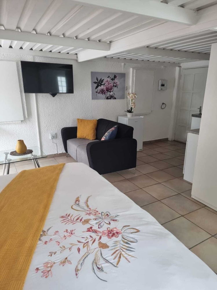 Self Catering Room - Barbados photo 1