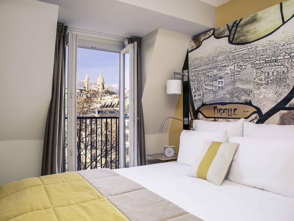 Privilege, Room, 1 Queen Bed, Balcony photo 2