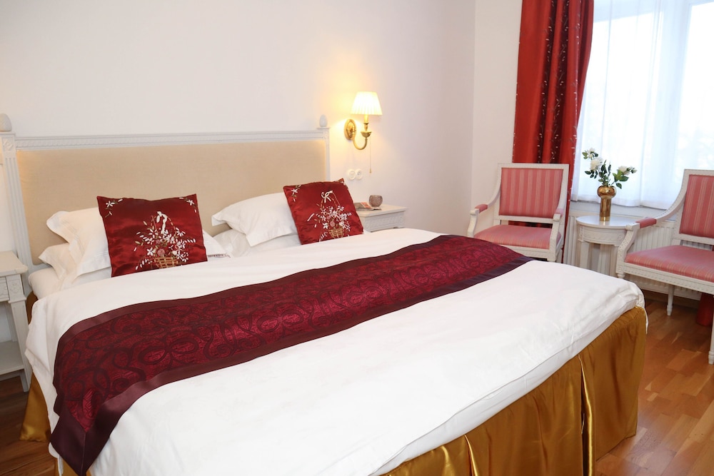 Standard Double Room, 1 King Bed - Photo 1