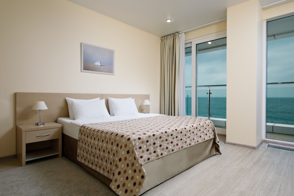 Standard Double or Twin Room, 1 Double or 2 Twin Beds photo 1