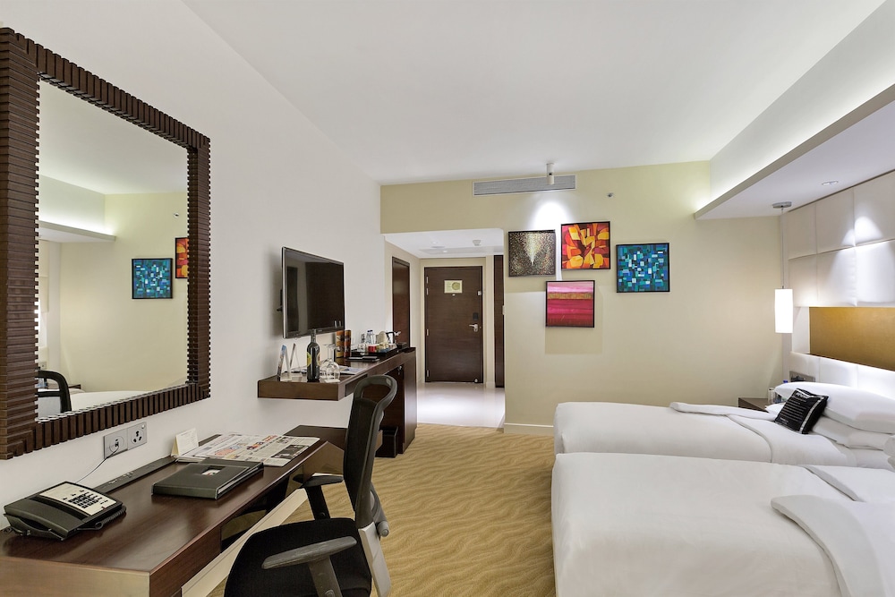 Mercury City View Room - Twin Bed - Photo 5