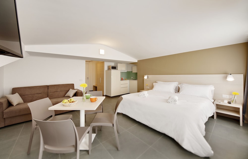 Deluxe Double Room photo 1