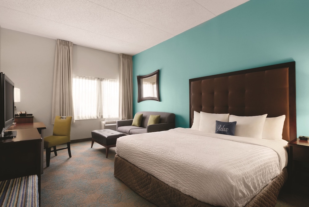Premier Room, 1 King Bed with Sofa bed, Accessible (Sofa Sleeper)