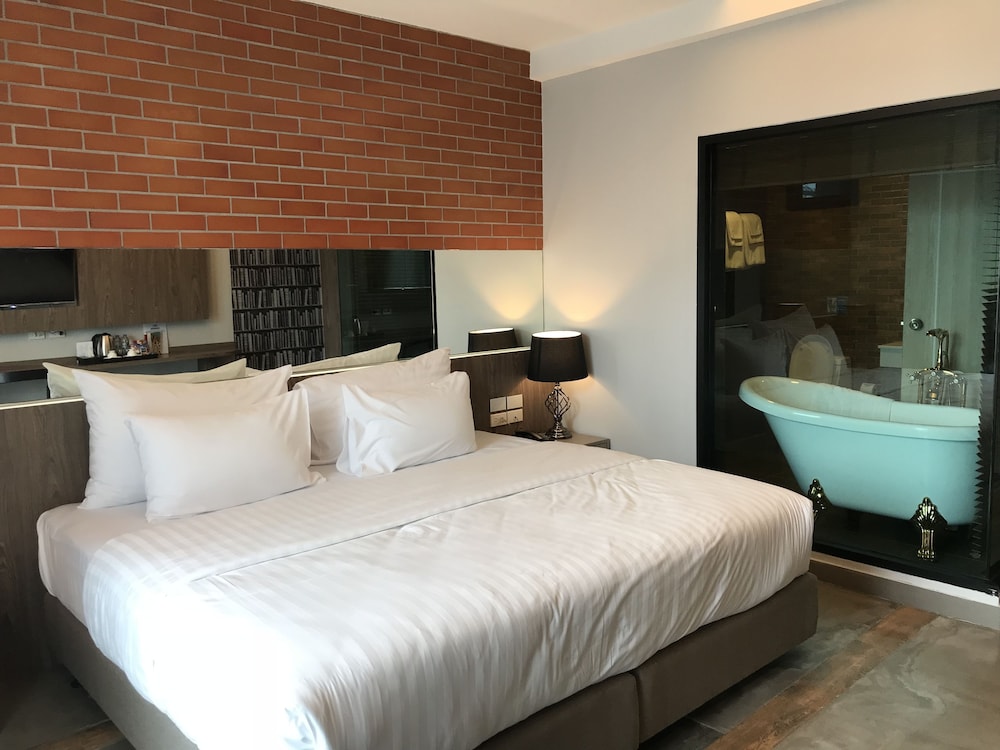 Executive Deluxe Room, Balcony