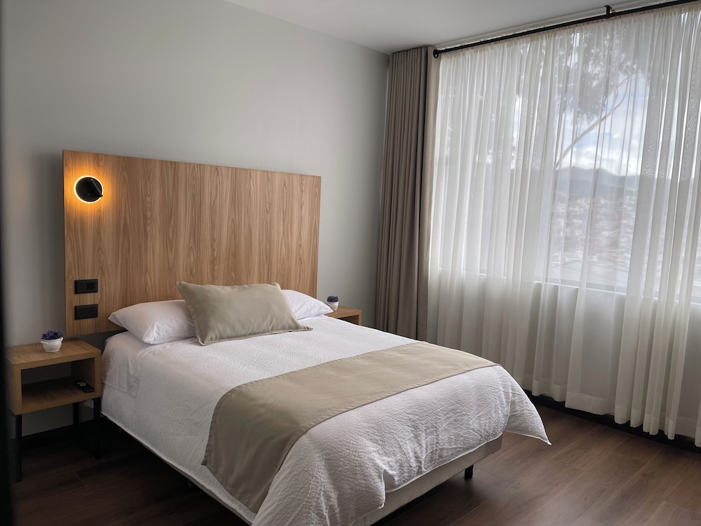 Deluxe Double Room, City View