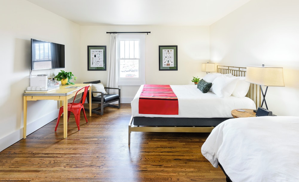 Luxury Triple Room