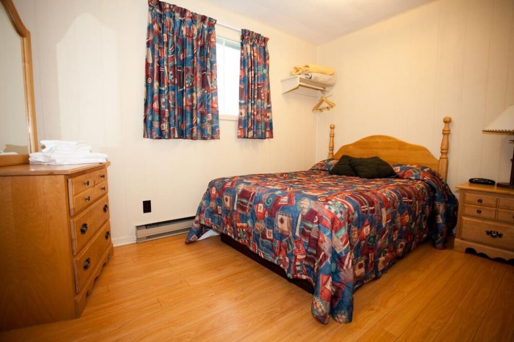 Cottage, 2 Bedrooms, Kitchen photo 2