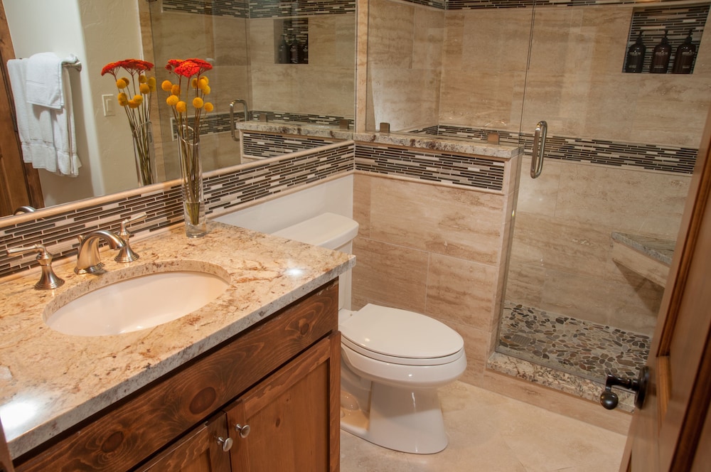 Condo, 2 Bedrooms, 2 Bathrooms - Photo 17