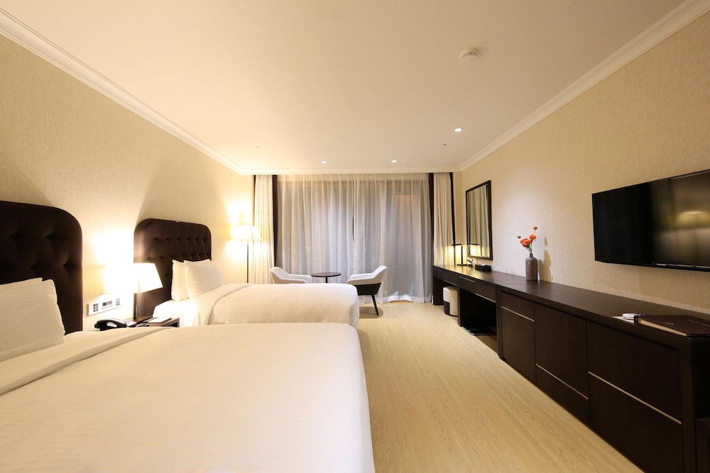 Deluxe Twin Room, Ocean View (Hotel) photo 3