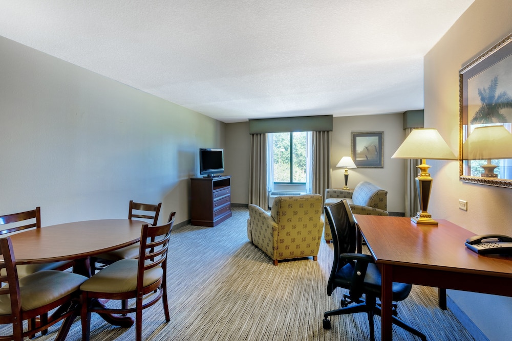 Suite, 1 King Bed (Parlour) - Photo 3